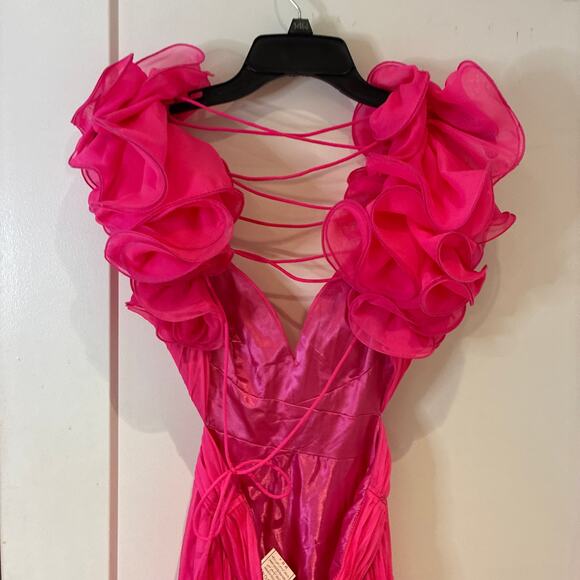 Mac Duggal Bright Pink Open Back Ruffle Shoulder Gown 67911 Sz 0 - Picture 6 of 13